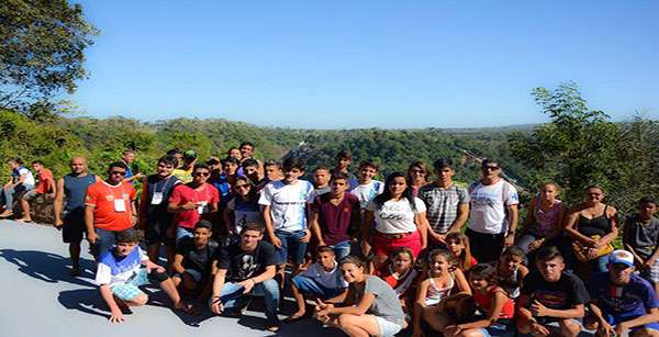 Estudantes de Tabaporã visitam pontos turísticos em Aripuanã