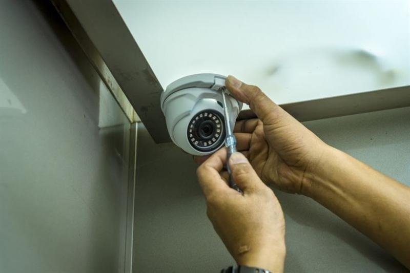 Governo vai começar a instalar câmeras de monitoramento nas escolas estaduais