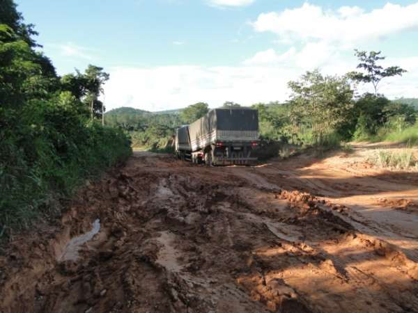 Falta de manutenção na BR-174 poderá isolar Colniza e Região Noroeste de MT a qualquer momento; FOTOS!