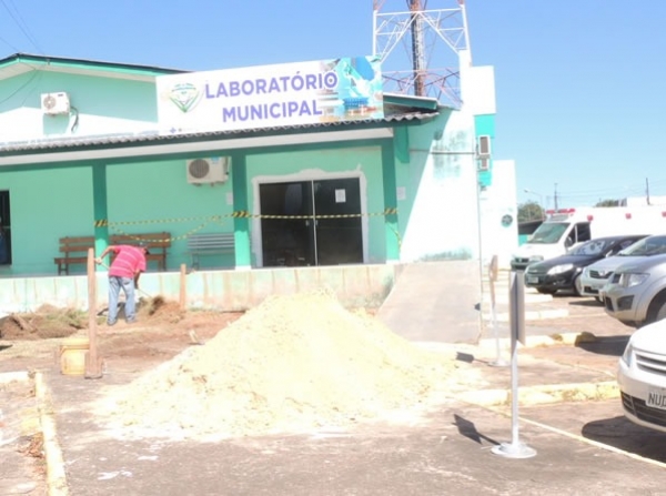 Laboratório municipal de Juína recebe melhorias, afirma médico