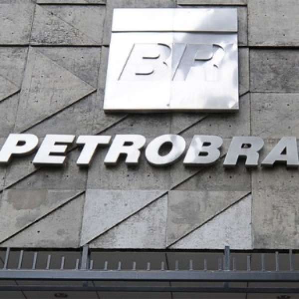 CPI da Petrobras discute relatório final; Senado debate terrorismo