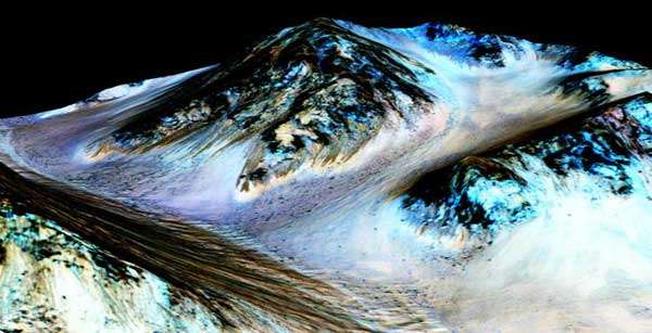 Descoberta de água na superfície de Marte anima especialistas no Brasil