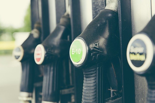 Diesel vai subir 15,2% e gasolina terá alta de 10,2% a partir de sexta-feira