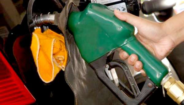 Aumento do preço dos combustíveis impulsiona inflação