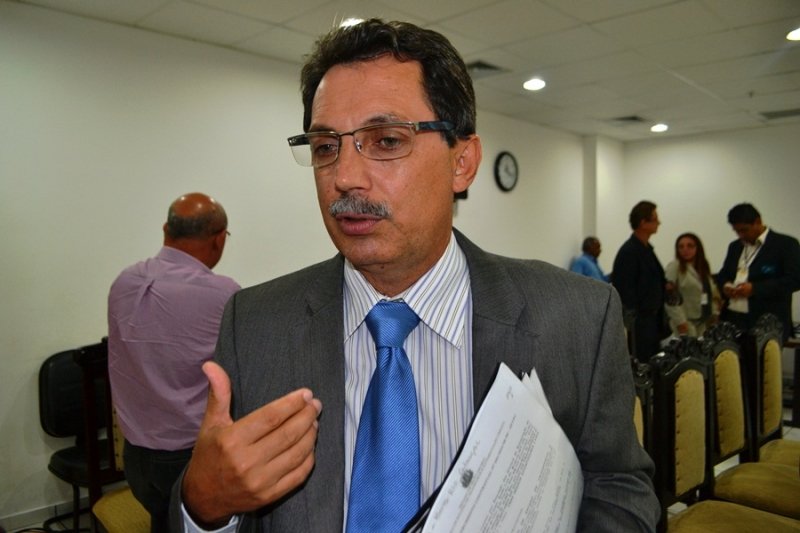Deputado Ezequiel Fonseca apoia o melhoramento da bacia leiteira em Colniza e região
