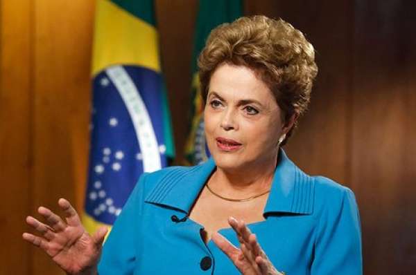 Dilma publica 14 decretos em dia de sessão que pode definir seu afastamento