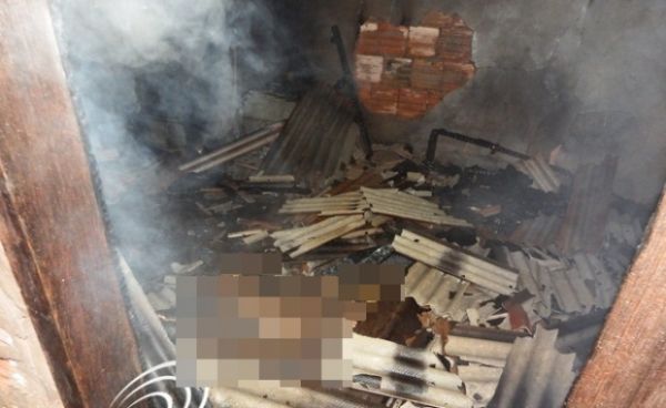 Mulher morre carbonizada após casa pegar fogo