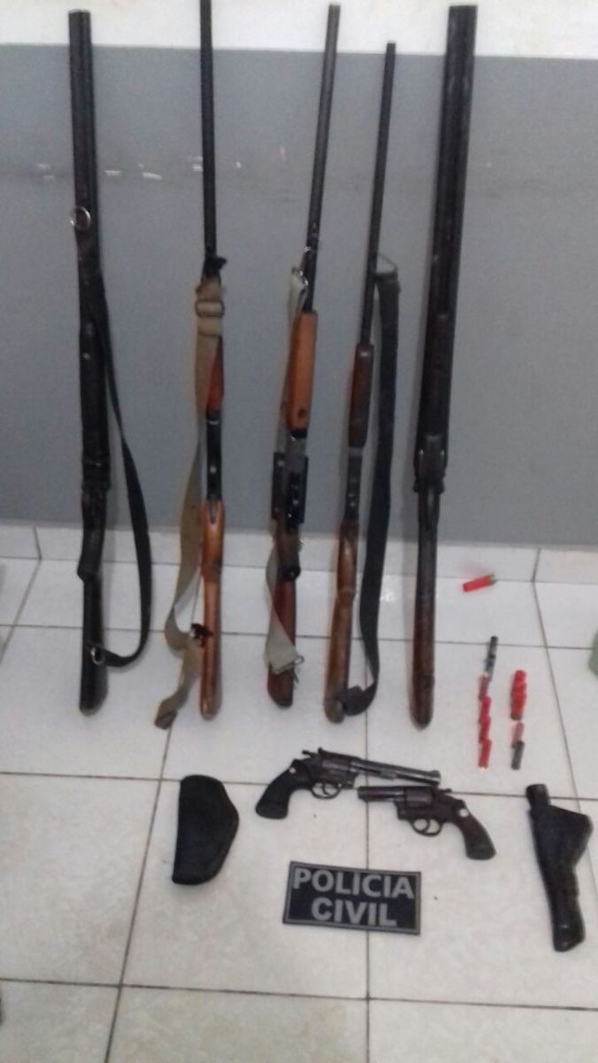 Polícia Civil prende seis pessoas e apreende sete armas em Colniza