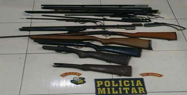 Policia Militar de Colniza apreende várias armas de fogo
