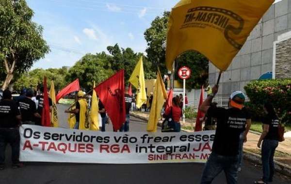 Governo aciona TJ para barrar greve e pede multa de R$ 100 mil por dia aos sindicatos
