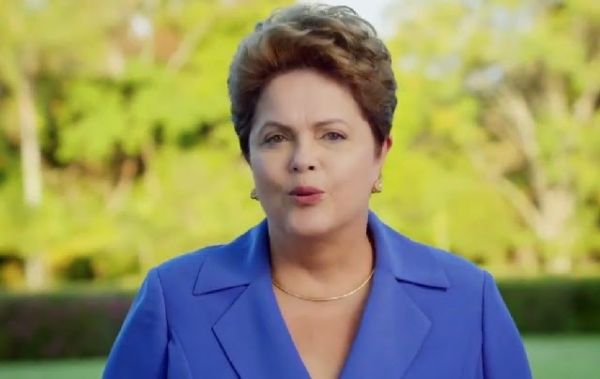 Dilma diz que Bolsa Família vai acabar se adversários forem eleitos