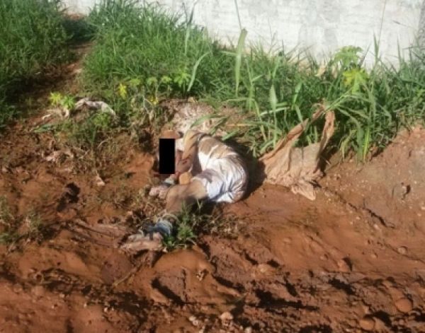 Corpo de homem é encontrado amarrado em terreno baldio em MT