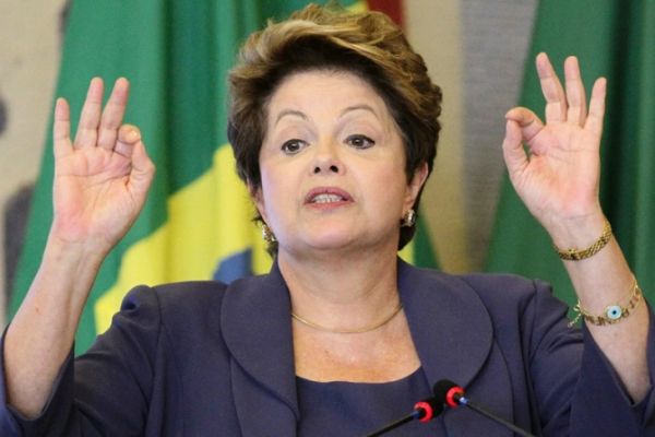 Dilma relança PAC com 30% das grandes obras inacabadas