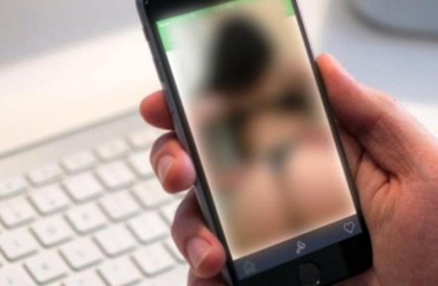 Professora denuncia homem por ameaçar divulgar suas fotos íntimas