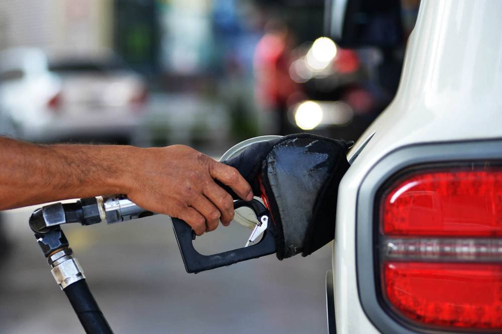 Justiça suspende novamente aumento de impostos sobre combustíveis