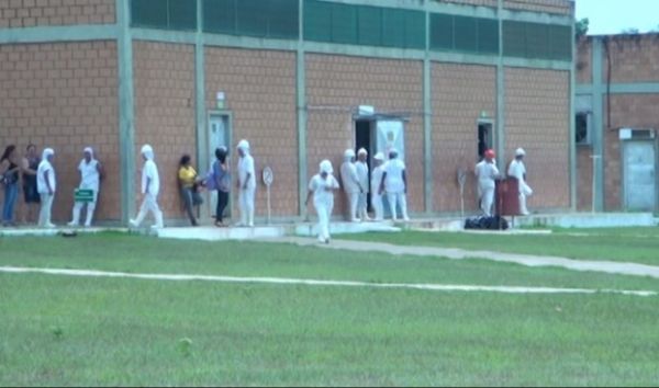 Dez funcionários vão parar no hospital após vazamento de amônia em frigorífico de MT