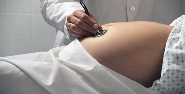 Campanha alerta sobre risco de cesáreas desnecessárias
