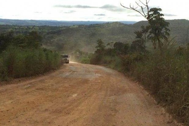 Sinfra abre licitação para reconstruir asfalto na Serra de Nova Brasilândia