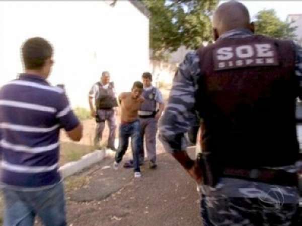 Ladrão é espancado por moradores após assalto em Cuiabá