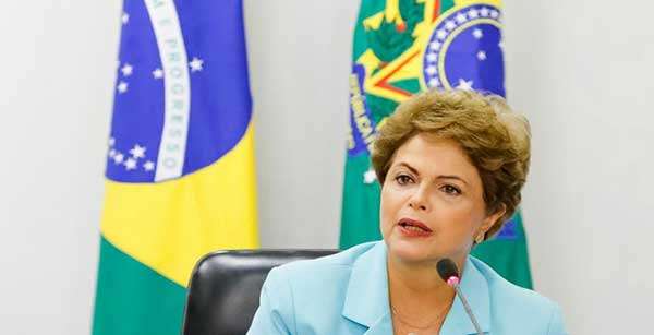 Dilma sanciona direito de resposta na imprensa com veto à retratação pessoal